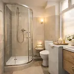 Bright Designer 1br With Balcony & Wifi Apartman *