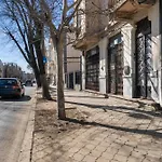 Bright Designer 1br With Balcony & Wifi Apartman
