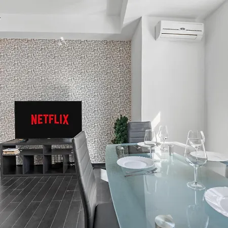 Bright Designer 1br With Balcony & Wifi Apartament Bucureşti