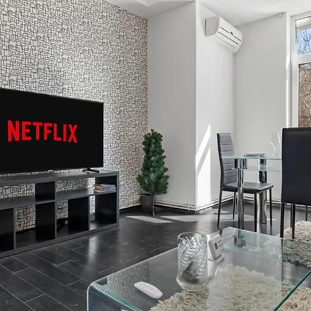 Apartament Bright Designer 1br With Balcony & Wifi