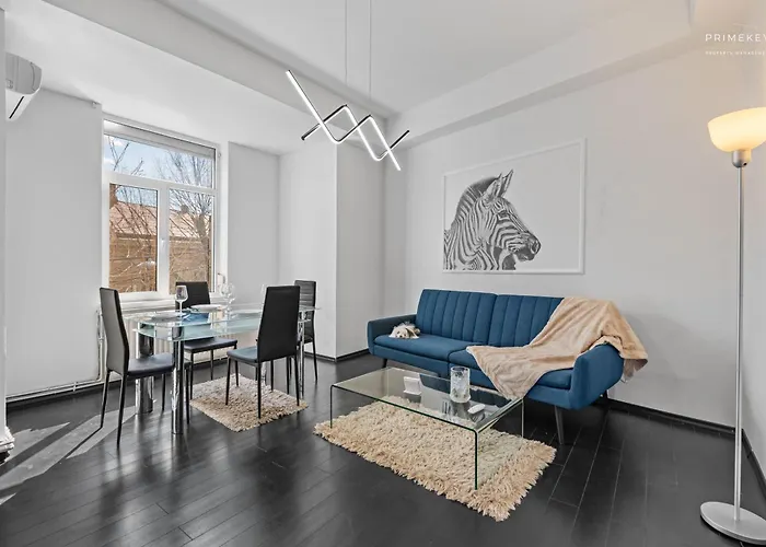 Bright Designer 1br With Balcony & Wifi Apartment *