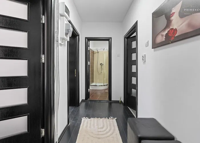 Bright Designer 1br With Balcony & Wifi Apartment *